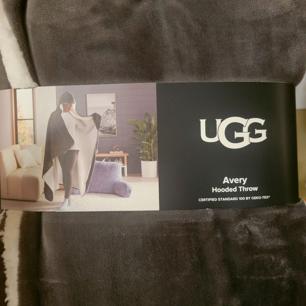 Ugg Avery hooded throw blanket grey 50x70